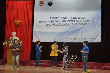 Tiểu phẩm "Thanh niên hiến máu nhân đạo" của trường ĐH KHXH và NV