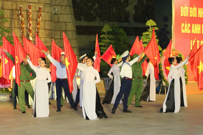 'Phải sống xứng đáng với truyền thống cha anh' - ảnh 8